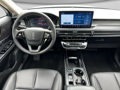 Used 2024 Lincoln Corsair AWD w/ Equipment Group 101A image 14