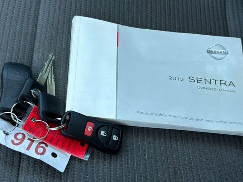 Used 2012 Nissan Sentra 2.0 S FWD image 4