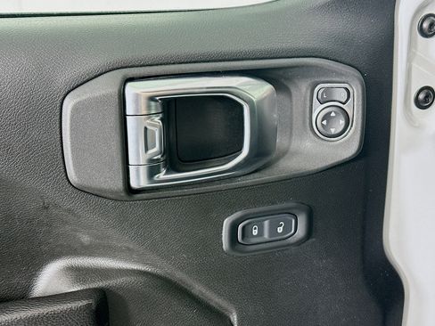 Used 2023 Jeep Gladiator Rubicon w/ Trailer Tow Package image 15