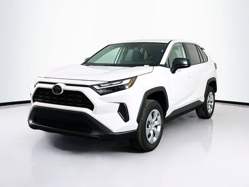 Used 2025 Toyota RAV4 LE image 3
