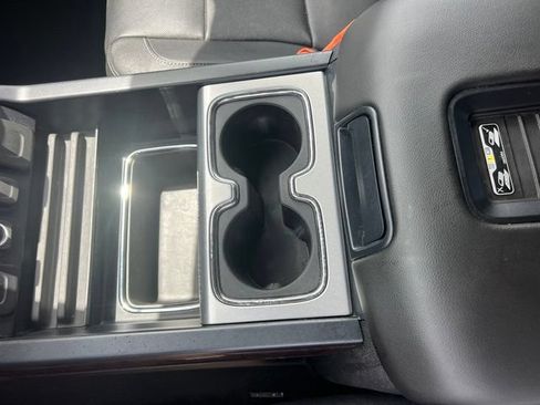 Used 2018 GMC Sierra 1500 SLT AWD/4WD image 15
