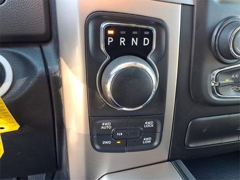 Used 2018 RAM 1500 Big Horn image 25