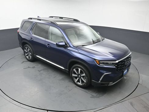 Certified 2024 Honda Pilot Touring image 45