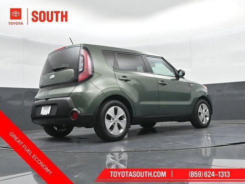 Used 2014 Kia Soul FWD image 32