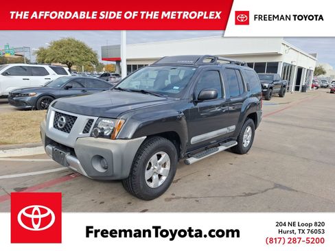 Used 2011 Nissan Xterra S image 1