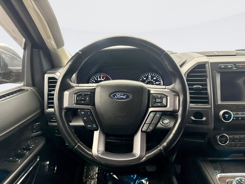 Used 2019 Ford Expedition Platinum image 12