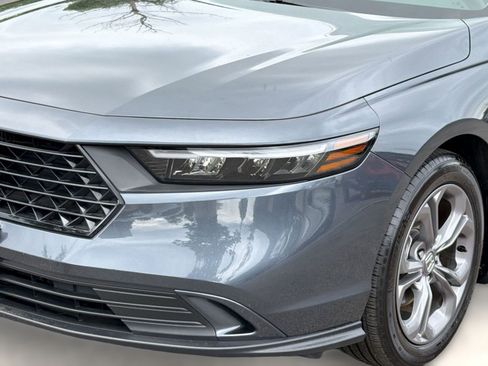 Used 2024 Honda Accord EX image 11