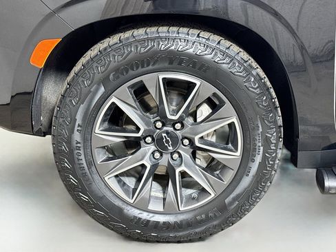 Certified 2023 Chevrolet Tahoe Z71 w/ Z71 Off-Road Package AWD/4WD image 33