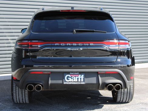 Certified 2024 Porsche Macan S image 11