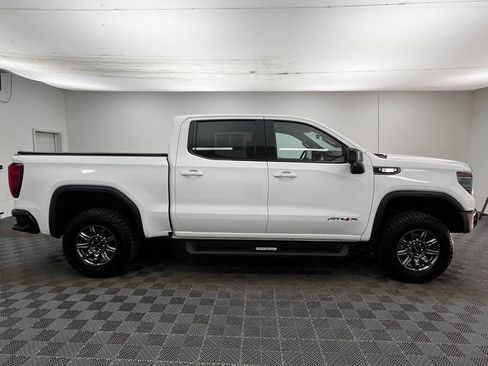 Used 2025 GMC Sierra 1500 AT4X AWD/4WD image 12