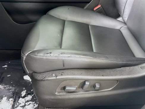 Used 2023 Cadillac XT4 Premium Luxury w/ Cold Weather Package image 22