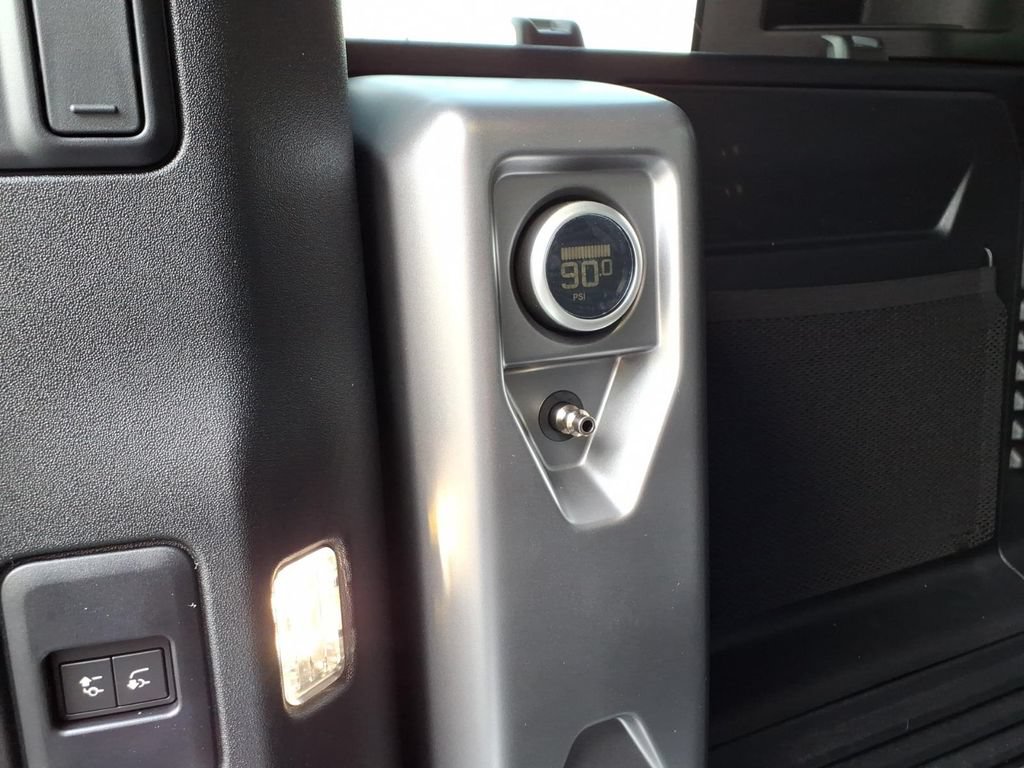 New 2026 Land Rover Defender 110 S AWD/4WD image 27