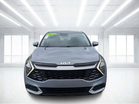 Used 2023 Kia Sportage EX image 8