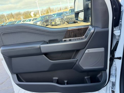 Certified 2024 Ford F350 Lariat w/ Lariat Ultimate Package image 13