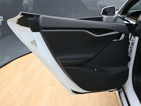 Used 2020 Tesla Model S Performance AWD/4WD image 39