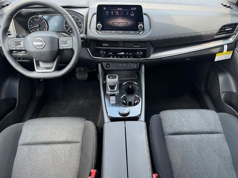 Certified 2026 Nissan Rogue SV image 8