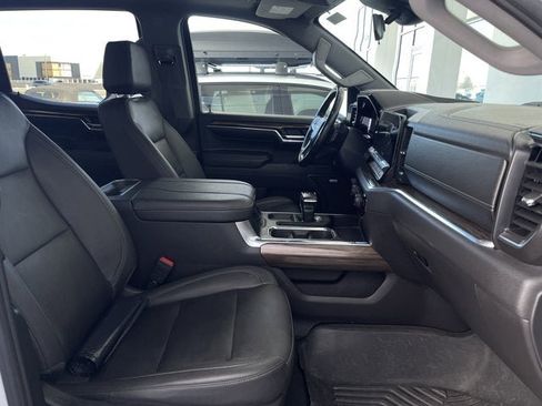 Used 2023 Chevrolet Silverado 1500 LT Trail Boss w/ LT Trail Boss Premium Package AWD/4WD image 24