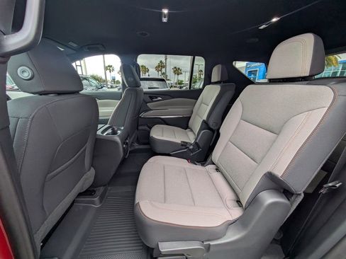 New 2026 Chevrolet Suburban Premier RWD image 23