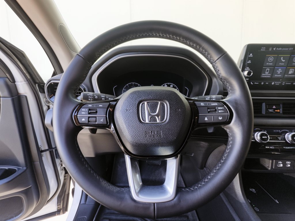 Used 2025 Honda Pilot EX-L image 10