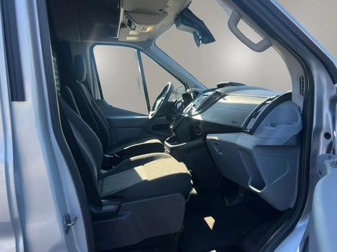 Used 2019 Ford Transit 350 XLT RWD image 17