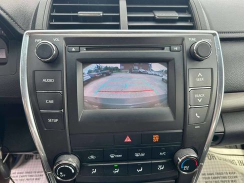 Used 2015 Toyota Camry LE FWD image 17