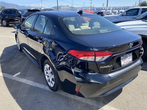 Used 2021 Toyota Corolla LE w/ Carpet Mat Package (TMS) FWD image 8