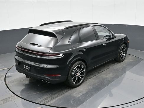 New 2026 Porsche Cayenne E-Hybrid image 30