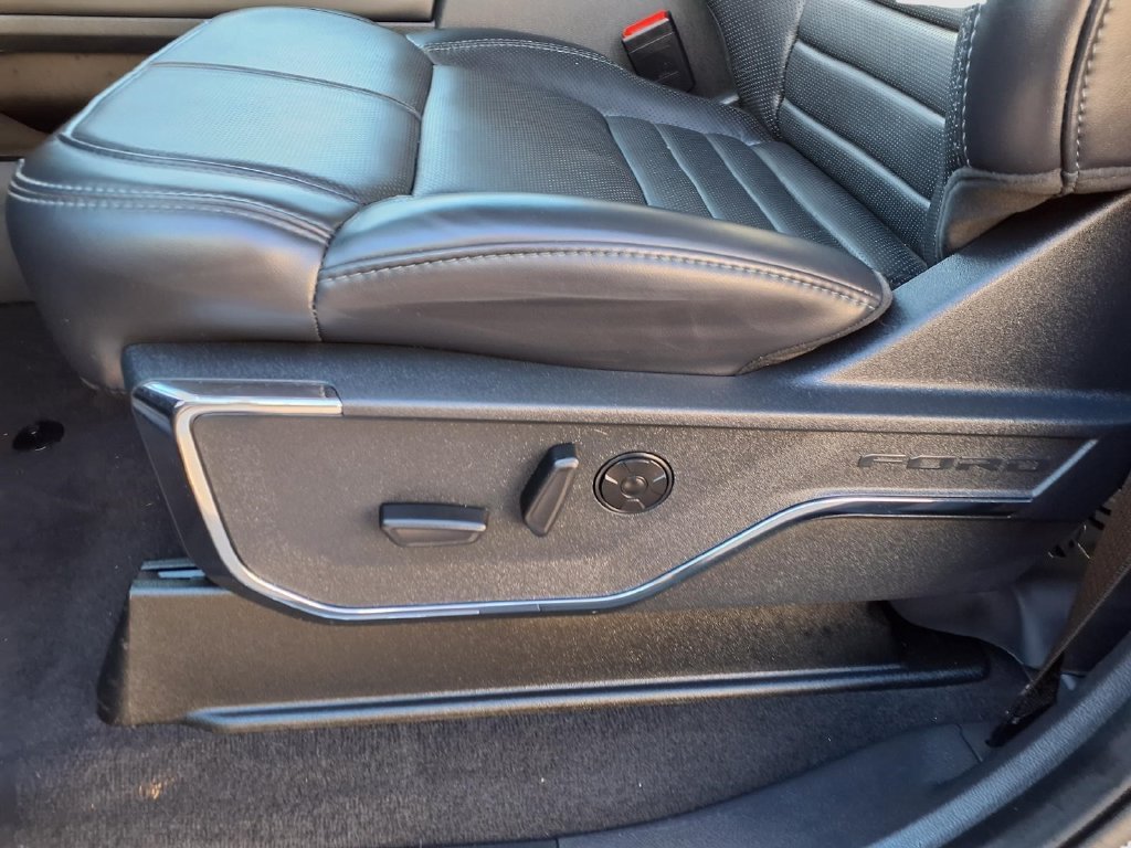 Certified 2025 Ford F350 Platinum AWD/4WD image 27