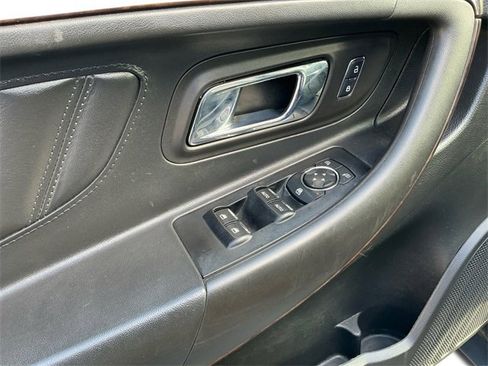 Used 2015 Ford Taurus Limited w/ Equipment Group 301A image 11
