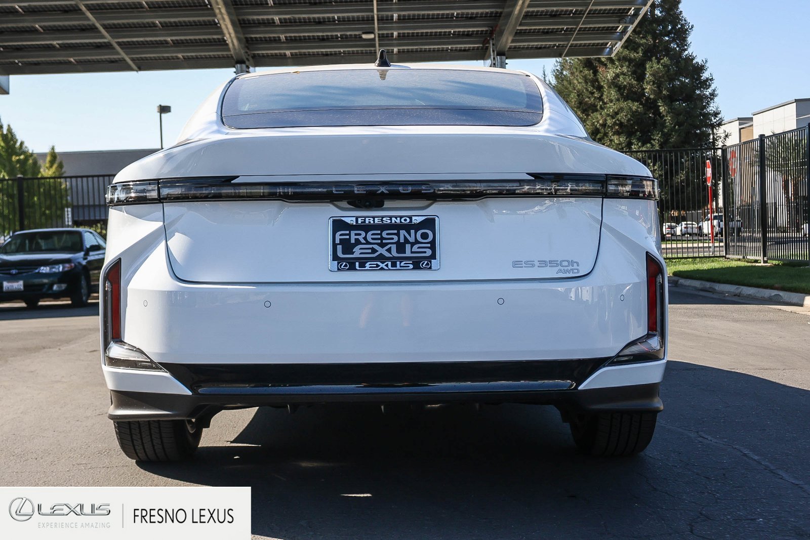New 2026 Lexus ES 350h AWD image 5