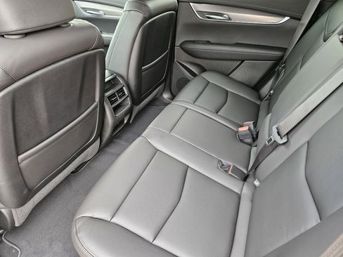 New 2026 Cadillac XT5 Luxury image 19