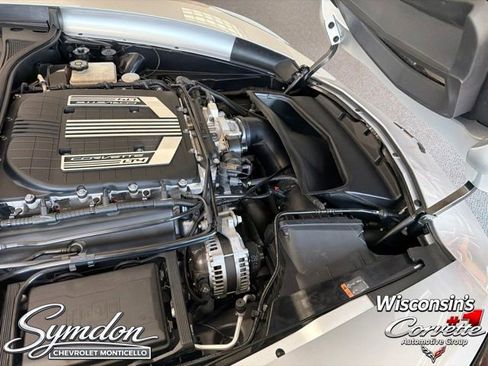 Used 2016 Chevrolet Corvette Z06 w/ 3LZ Preferred Equipment Group RWD image 11