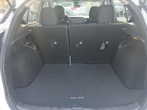 Used 2022 Nissan Kicks SV FWD image 15