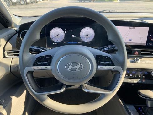 Used 2024 Hyundai Elantra SEL image 26