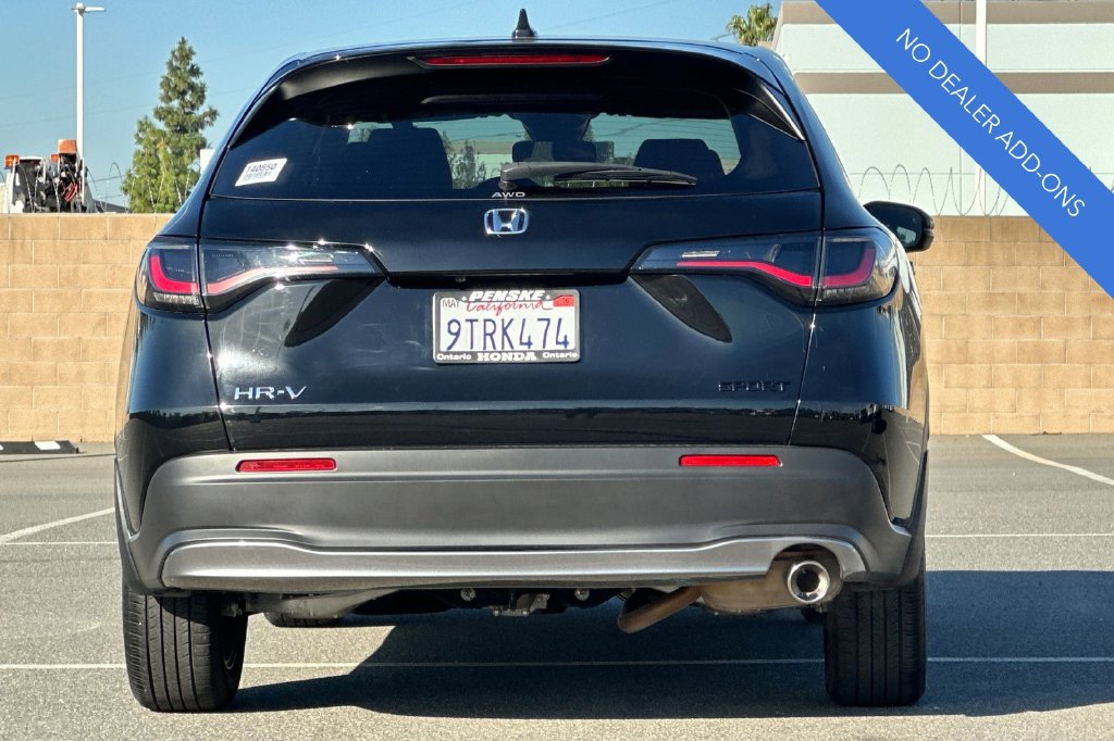 Certified 2025 Honda HR-V Sport image 5