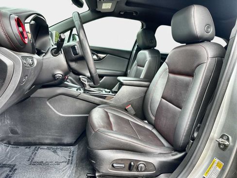 Used 2021 Chevrolet Blazer RS w/ Enhanced Convenience Package FWD image 11
