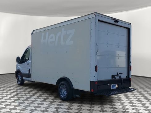 Certified 2022 Ford Transit 350 DRW image 4