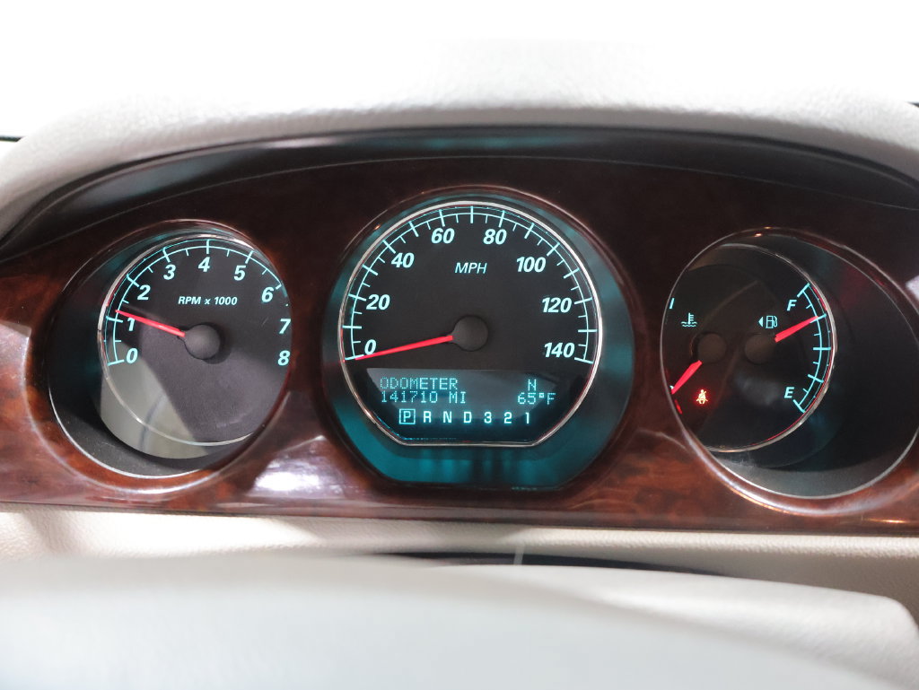 Used 2007 Buick Lucerne CXL FWD image 32