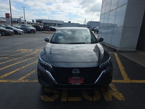 Certified 2025 Nissan Sentra S FWD image 9