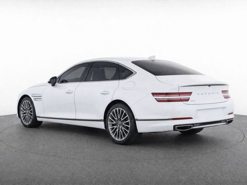 Used 2022 Genesis G80 2.5T RWD image 4