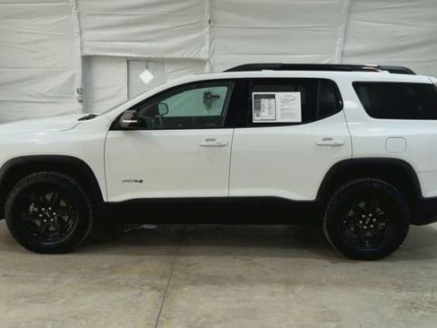 Used 2022 GMC Acadia AT4 w/ Technology Package image 5