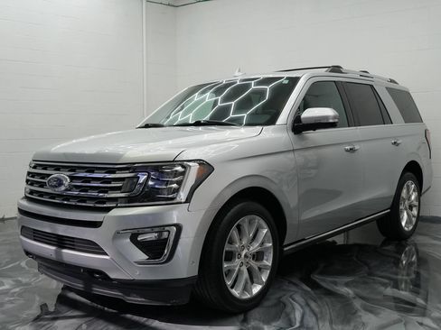 Used 2019 Ford Expedition Limited w/ Equipment Group 302A AWD/4WD image 2