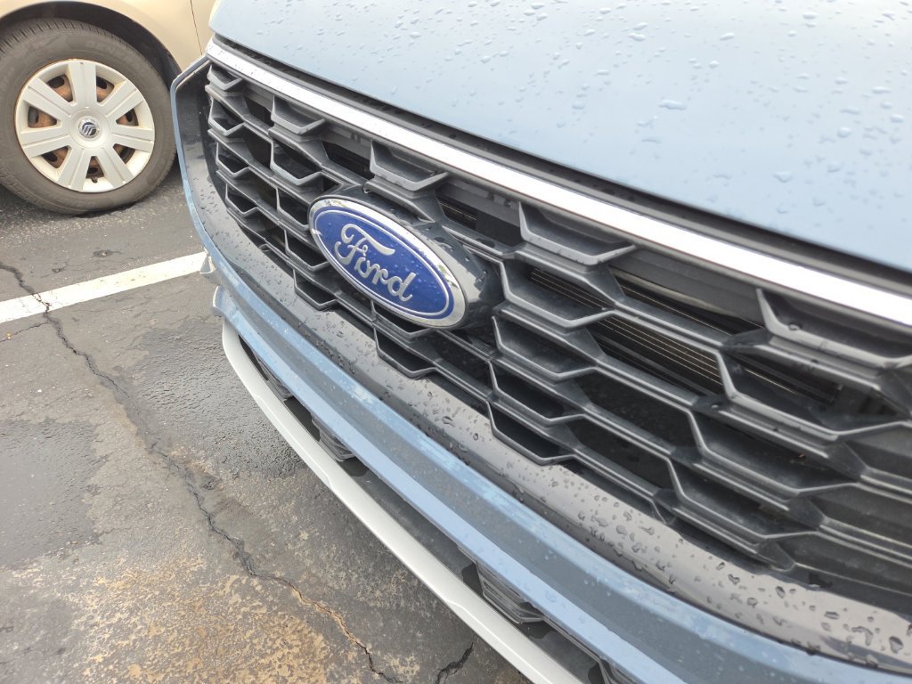 Certified 2024 Ford Escape ST-Line w/ Tech Pack #1 AWD/4WD image 2