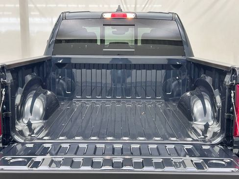 New 2026 RAM 1500 Laramie w/ Sport Appearance Package AWD/4WD image 9