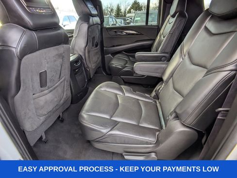 Used 2016 Cadillac Escalade ESV Platinum image 18