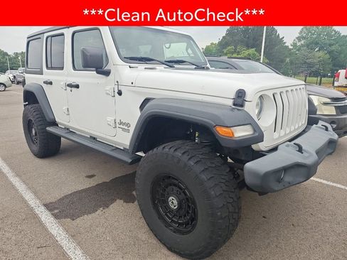 Used 2018 Jeep Wrangler Unlimited Sport S AWD/4WD image 3