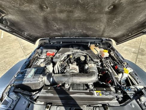 Used 2020 Jeep Wrangler Sport AWD/4WD image 24