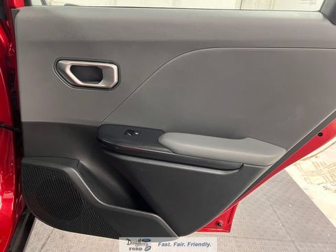 Used 2025 Kia K4 FWD image 32