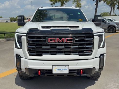 Used 2024 GMC Sierra 2500 AT4 w/ AT4 Premium Plus Package AWD/4WD image 6