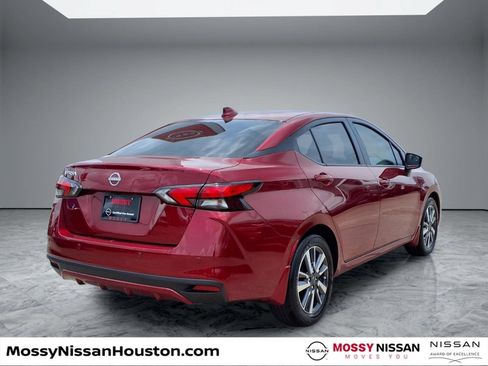 Used 2025 Nissan Versa SV w/ Trunk Package FWD image 7